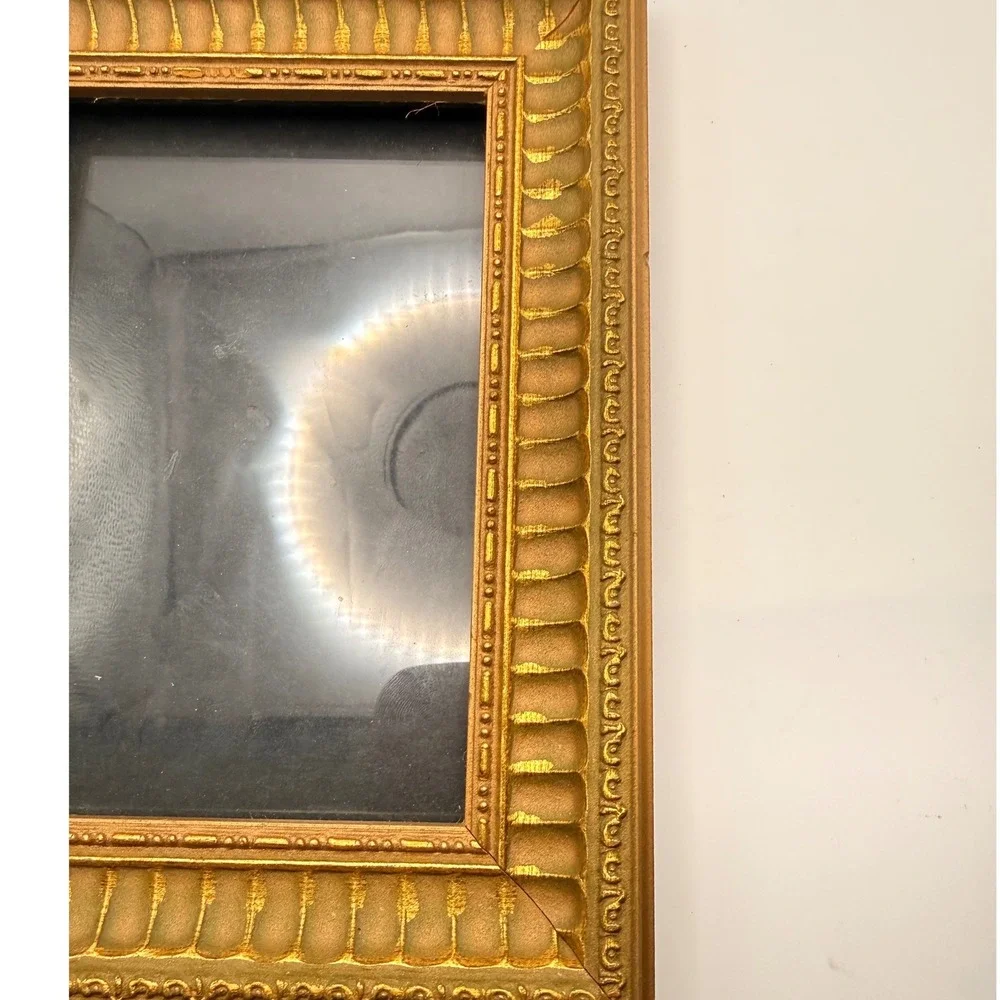 Vintage Ornate Gold Picture Frame Rectangular Textured Tabletop Wall Decor